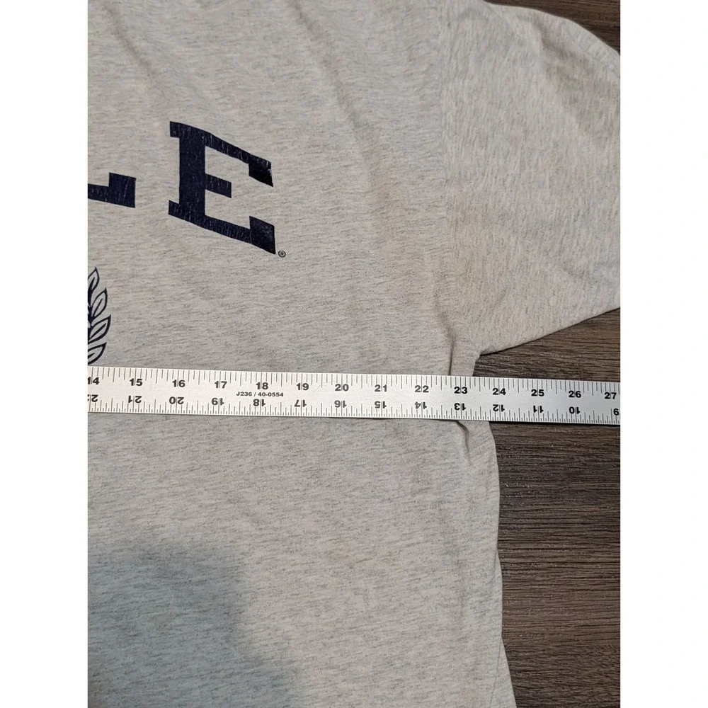 Champion Yale University Graphic T-Shirt Heather Gray Mens XXL Ivy League Crest - Picture 6 of 6